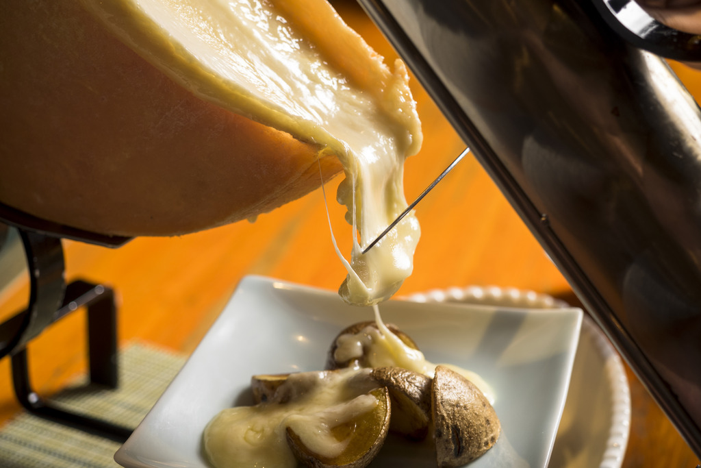 十勝ビュッフェ／黄金のジャガイモ「インカの目覚め」に十勝産ラクレットチーズをたっぷりかけて