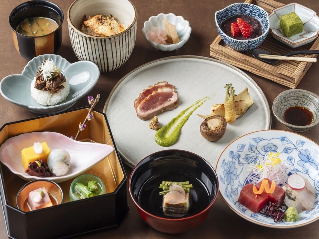 �y2026�N4���z�a�H���