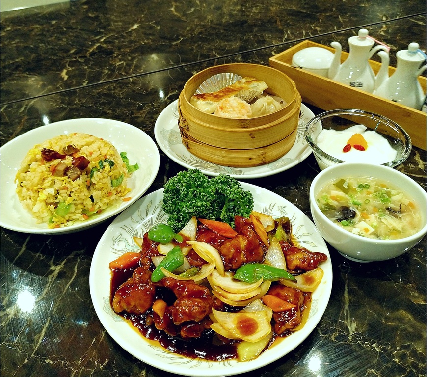 中華料理　登尚園