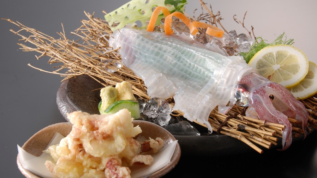 ＜金曜・土曜限定　東館クラブステイ＞名物活き烏賊と佐賀の海幸山幸味グルメ　秋味覚を堪能「錦会席」