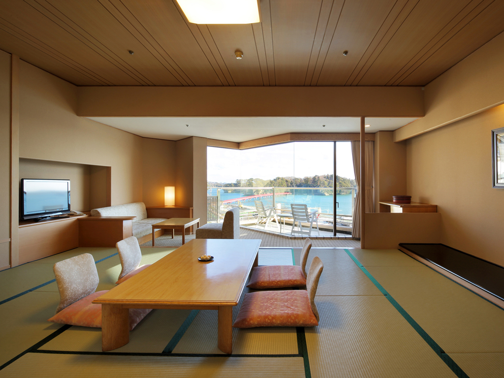 芭蕉亭（最上階４階）海の見えるお部屋で松島湾の景観を（一例）