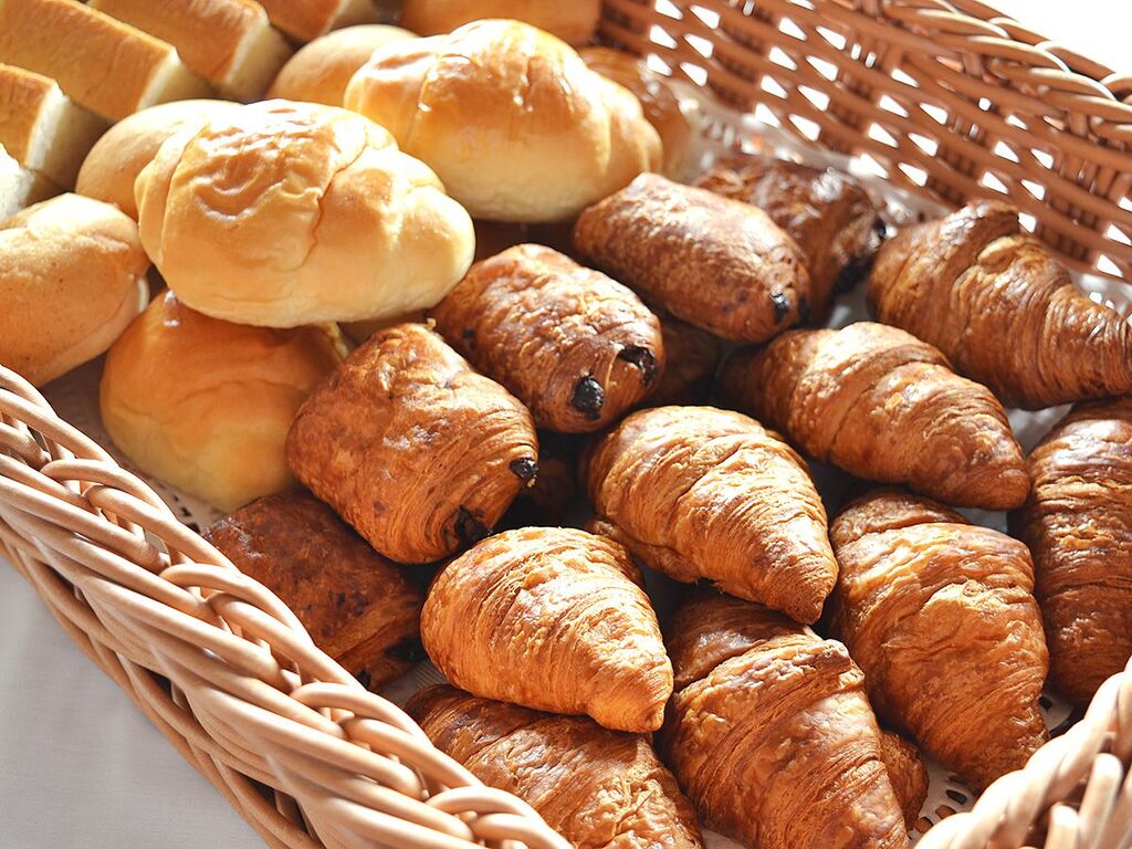 【朝食】パン各種