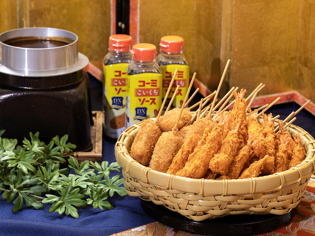 【ご朝食】味噌串カツ・エビフライは毎日400本以上作っており、常に揚げたてをご提供しています。