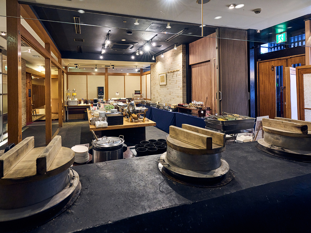 �����̒��H