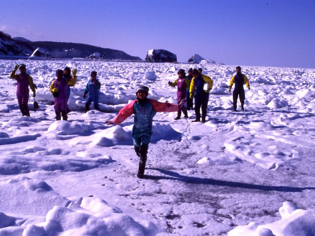 【流氷に乗ろう!】知床冬の定番♪流氷ウォークパック2012♪写真