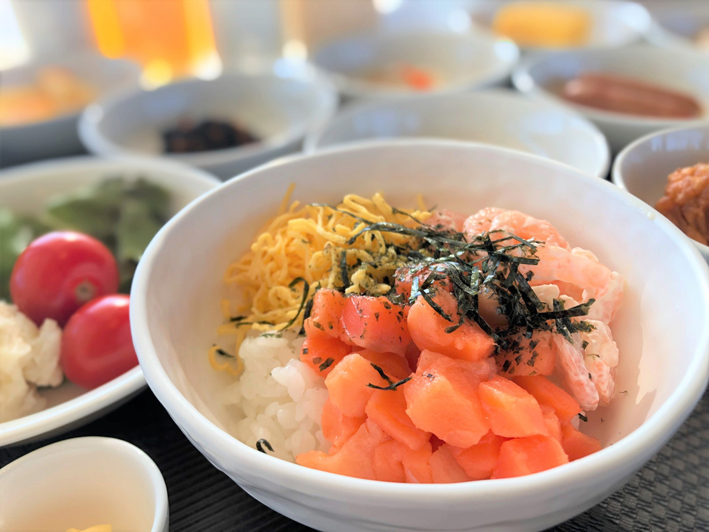 【朝食一例】海鮮丼