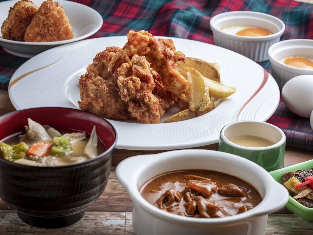 【朝食】世界と日本の山をモチーフに料理長が考案したメニュー