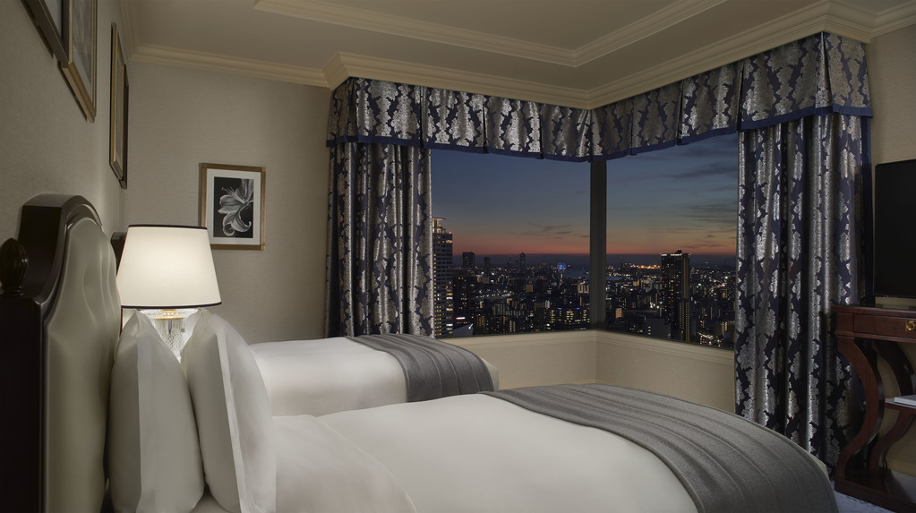 �N���u�X�C�[�g �c�C��