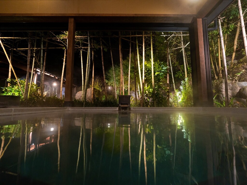 【延羽の湯】三木の自然に包まれた天然温泉で贅沢な時間をお楽しみください。