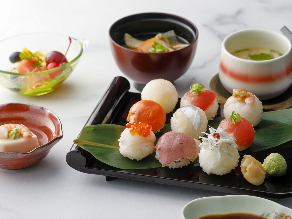 ��{���i�Z�b�g