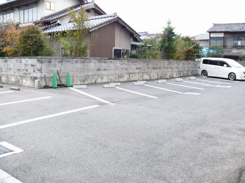 駐車場（東側）