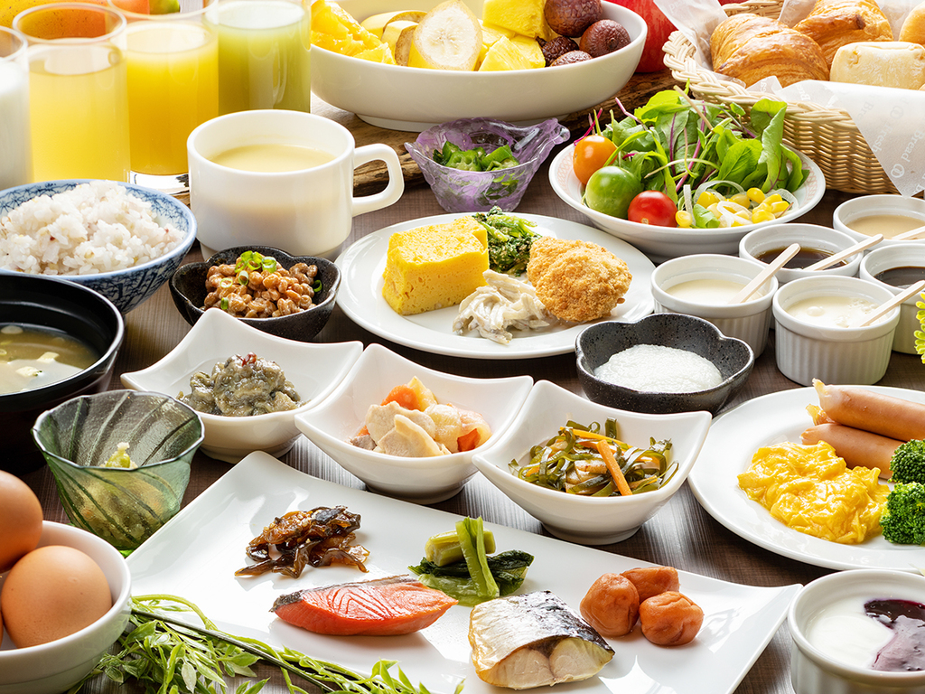 【朝食ブッフェ】体が喜ぶメニュー：和洋折衷のメニューで、ご気分に合わせた朝食をお楽しみいただけます。