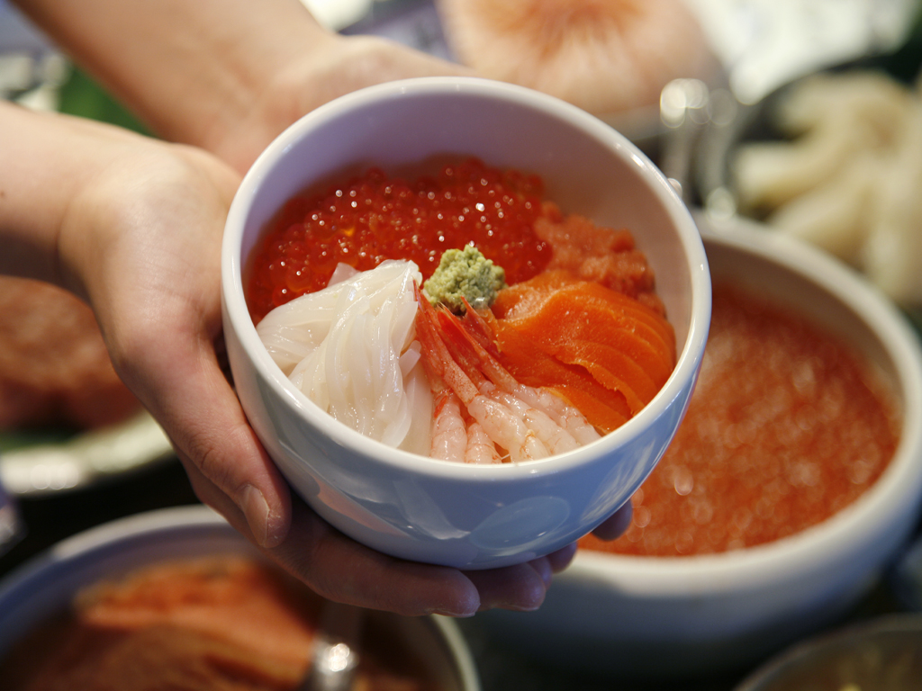 【朝食】１番人気の海鮮丼（イメージ）