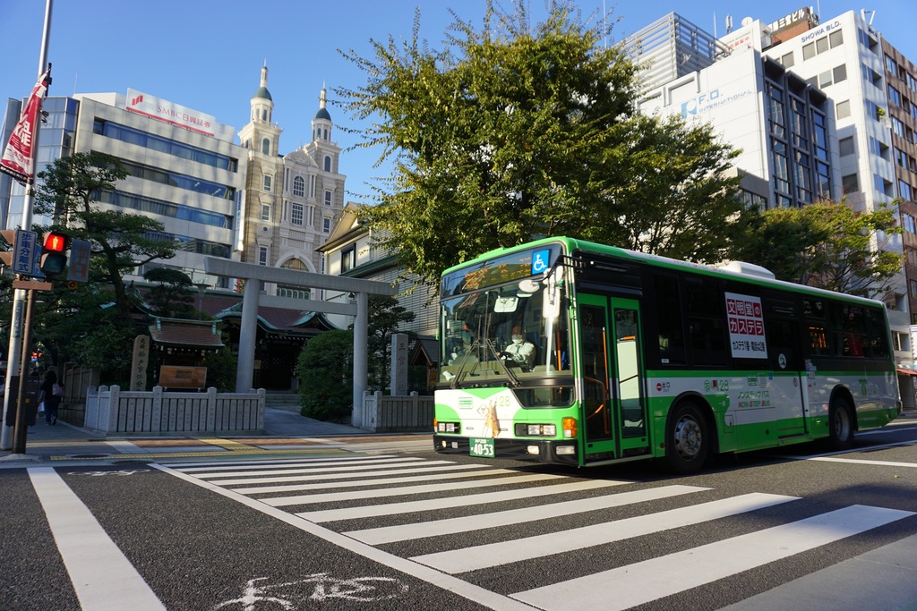三宮神社と市バス