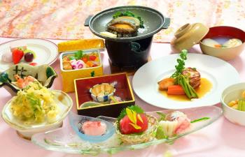 【3月限定】旬の食材を味わう　料理長こだわりの季節の会席～・春野菜と旬海鮮特別会席