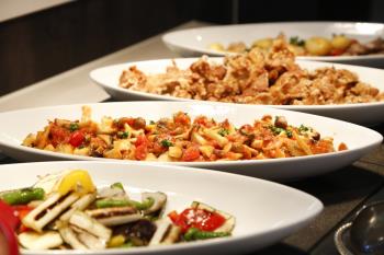 ★☆★食べ放題★☆★　ブッフェの夕食　（２食付）本館