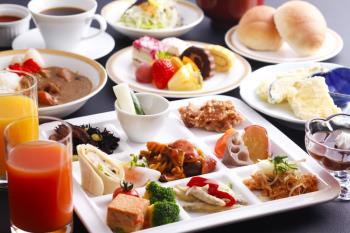★夕食は５０種類以上のブッフェ＆朝食は和食OR洋食がチョイス！★２食付★本館和室