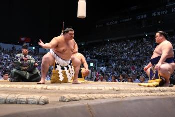 【令和8年大相撲名古屋場所】マスA席4名様チケット・片道送迎＆ギフト付き宿泊プラン