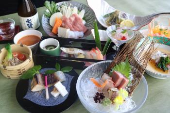 .【甲府へおいでなって！】(^_-)-☆ 初夏は2食付きでお得に泊まろう～夕食：和食会席／朝食：バイキング.