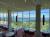 ロビーの南側には大きな窓を配置。瀬戸内海の大パノラマを館内からご覧いただけます。