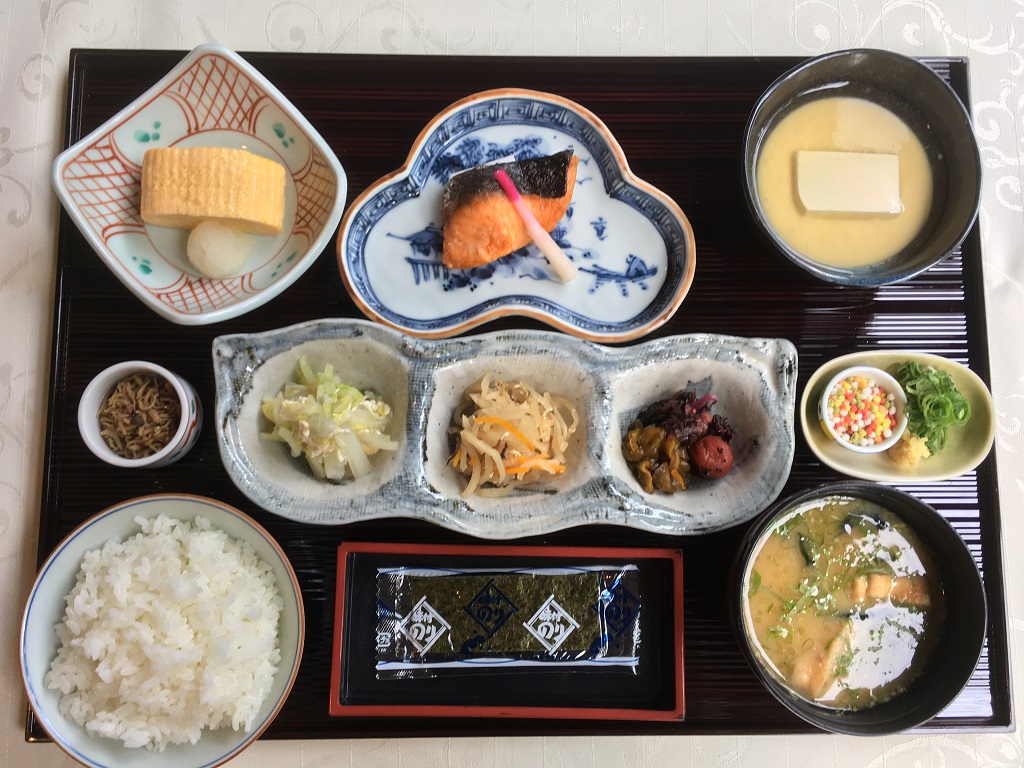 和朝食・京都ならではの『おとうふ料理』をご堪能ください