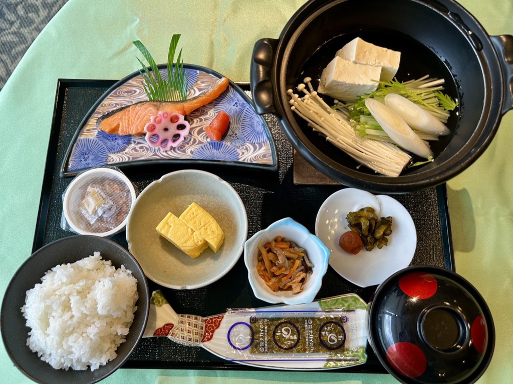 �a���H2025.12.01